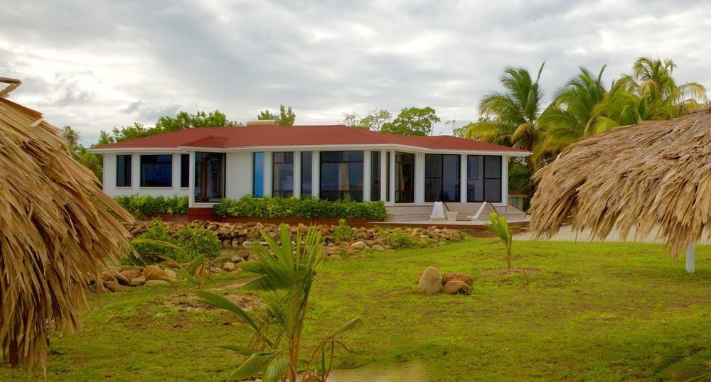 Hotel Royal Belize Thatch Caye Exteriér fotografie