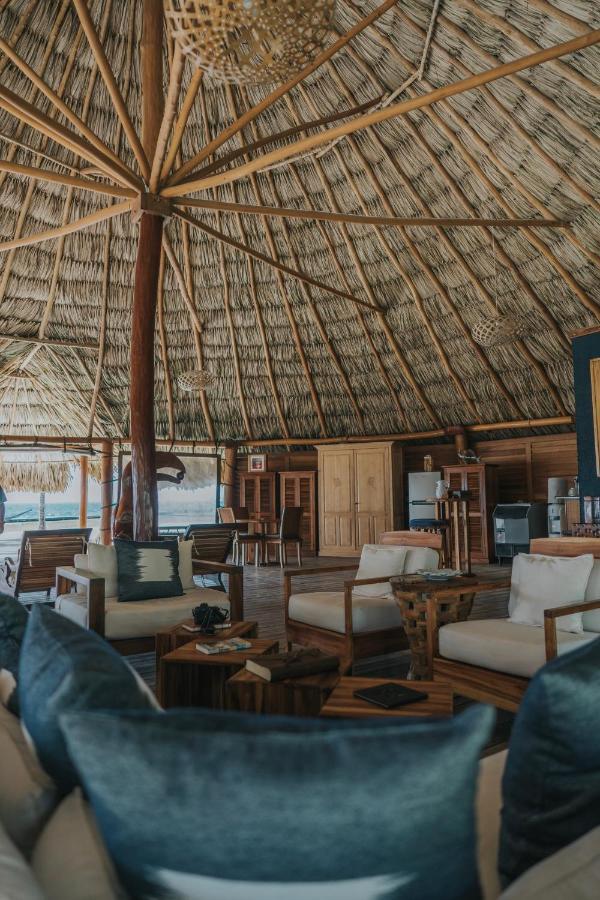 Hotel Royal Belize Thatch Caye Exteriér fotografie
