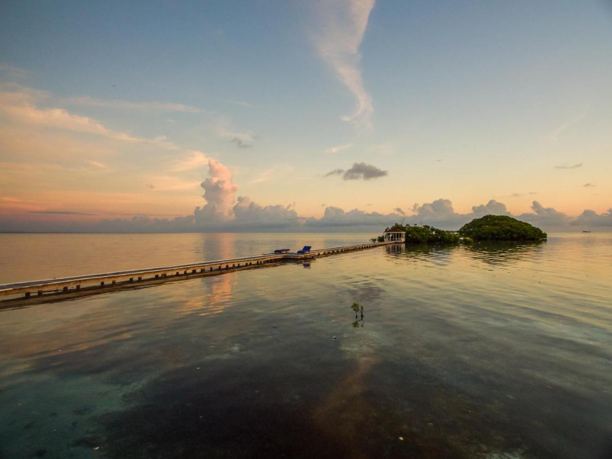 Hotel Royal Belize Thatch Caye Exteriér fotografie